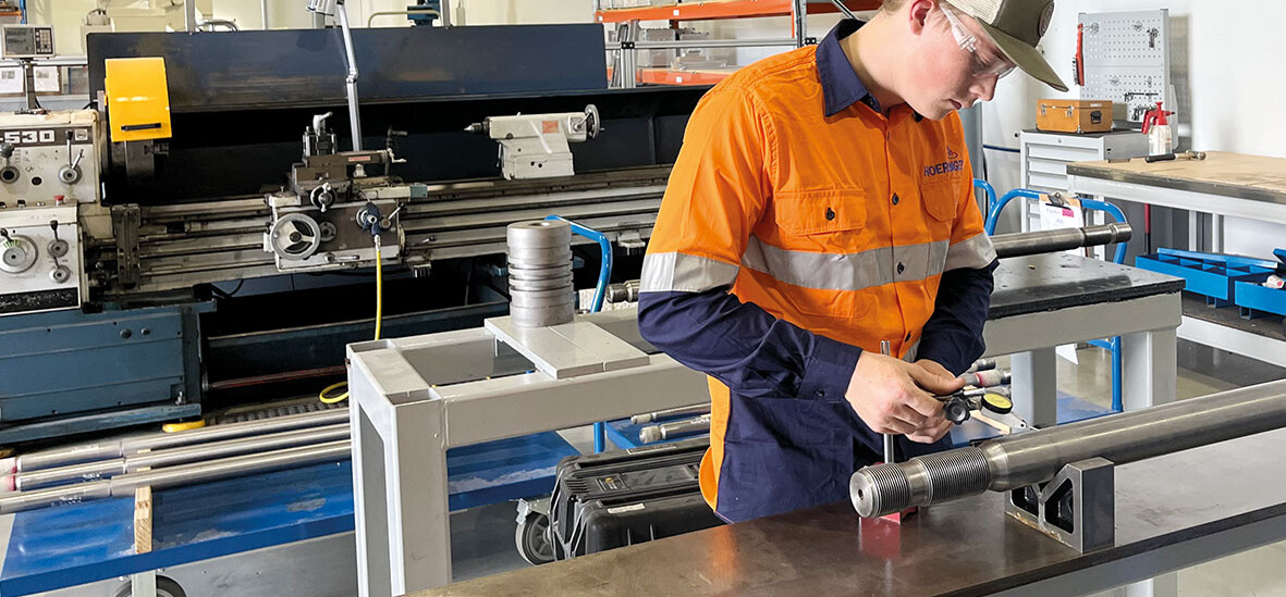 Reparatur von Kolben und Kolbenstange Darstellung der Reparatur von Kolben und Kolbenstange
